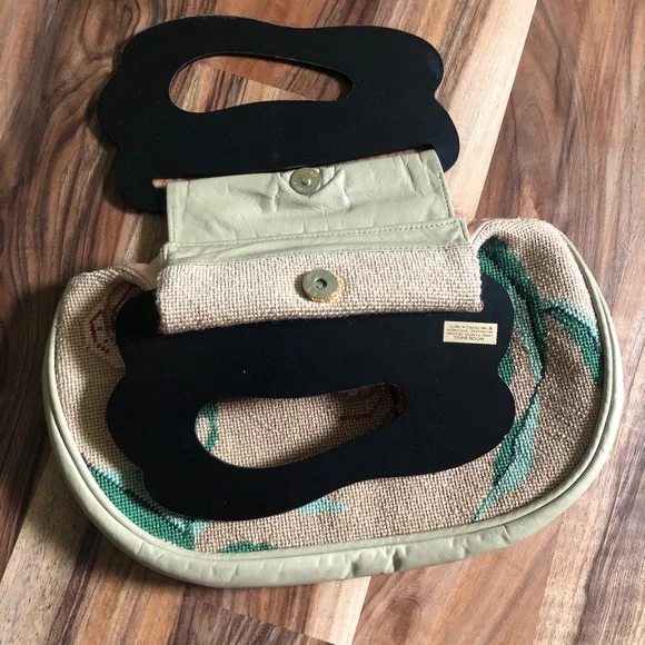 ‼️SOLD 1980’s Patricia Smith Moon Bag Needlepoint Hand Painted Lacquer Floral - Picture 2 of 10